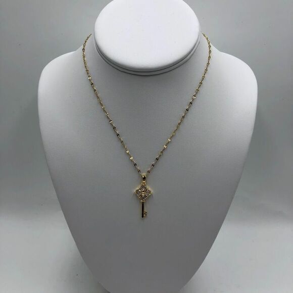 18K Gold Plated Women's Key Pendant Necklace Cubic Zirconia Waterproof Jewelry - Picture 5 of 14